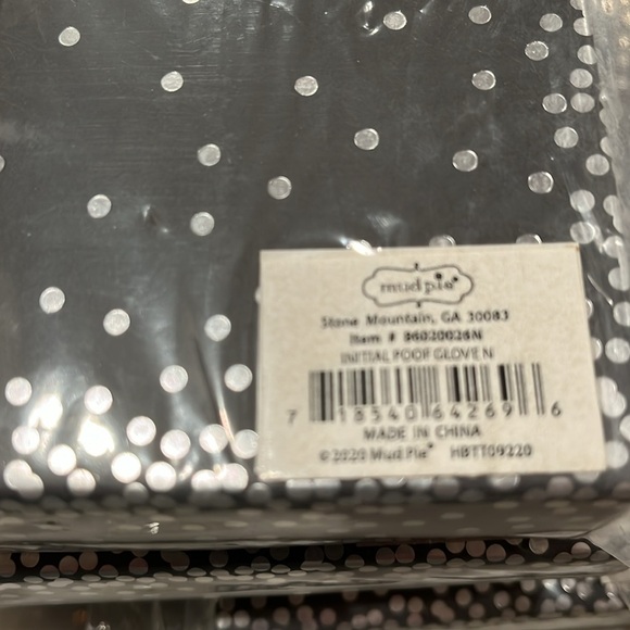 Mud Pie INITIAL KNIT GLOVES / T, R, H, E, N/NIB - Picture 9 of 13